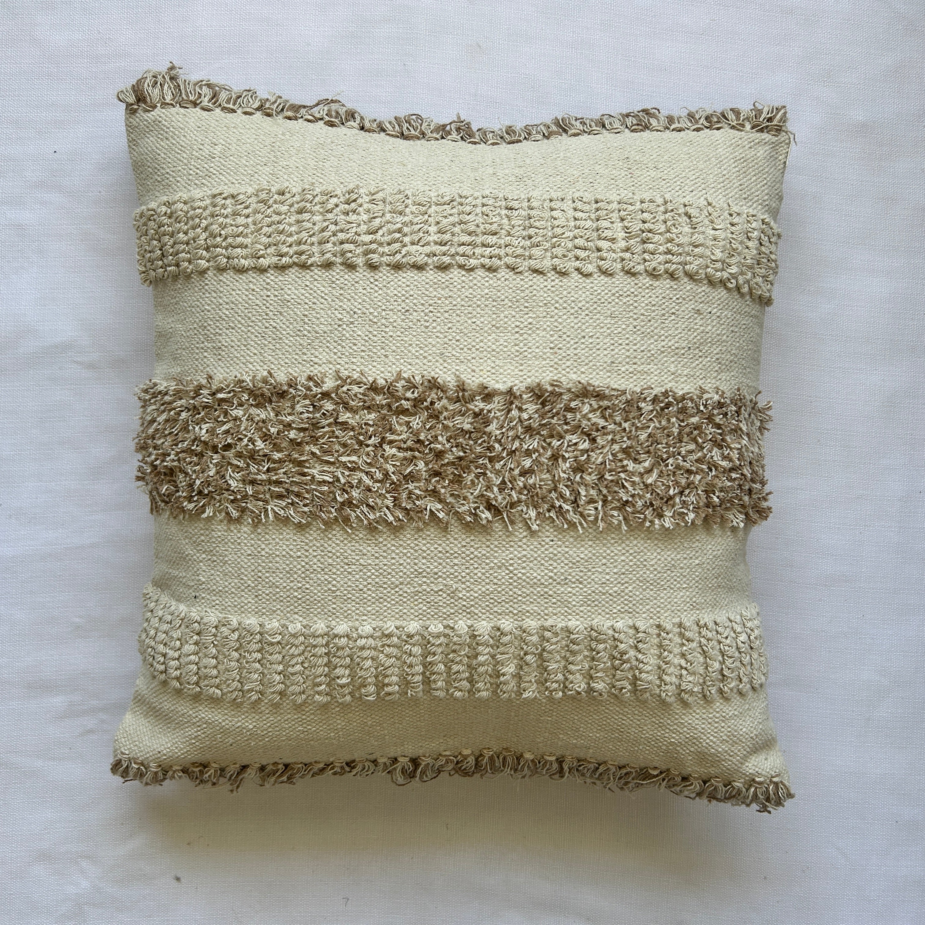 Desert sands weave - Premium Cushion Cover