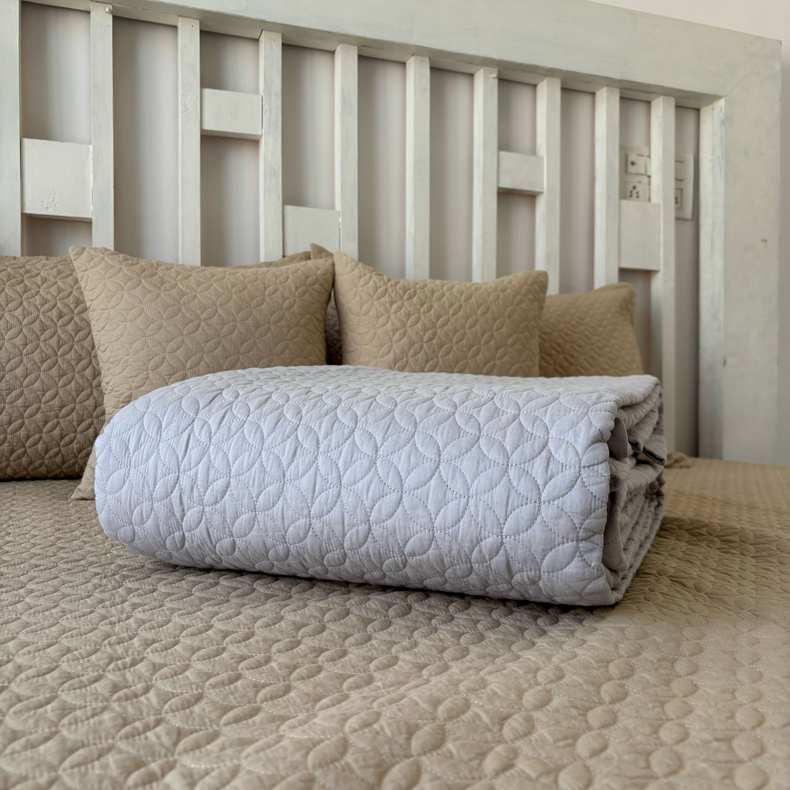 Quilted Premium Bedcover 254cm x 274cm (100" x 108")