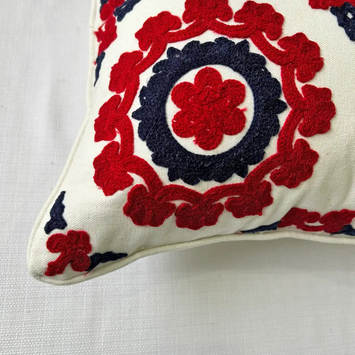 Luxurious needle point  - Cushion Cover