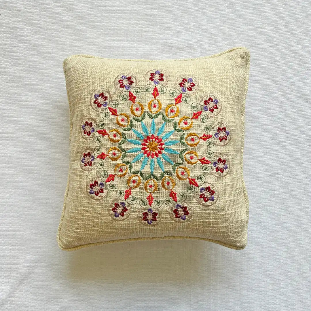 Circle Fusion - Premium Cushion Cover