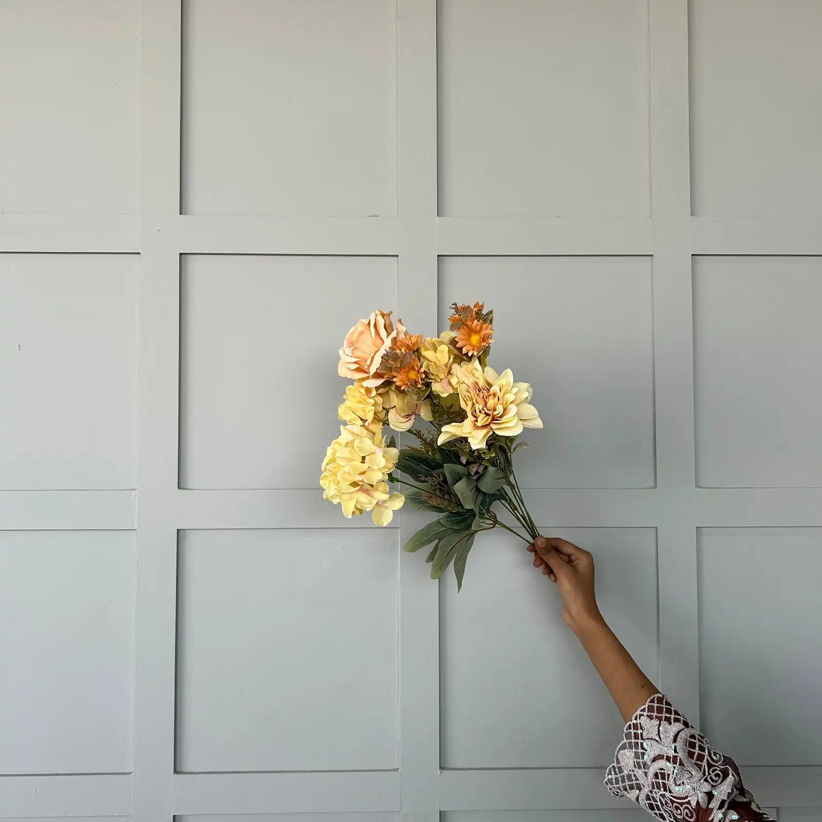 Artificial Flowers & Plants