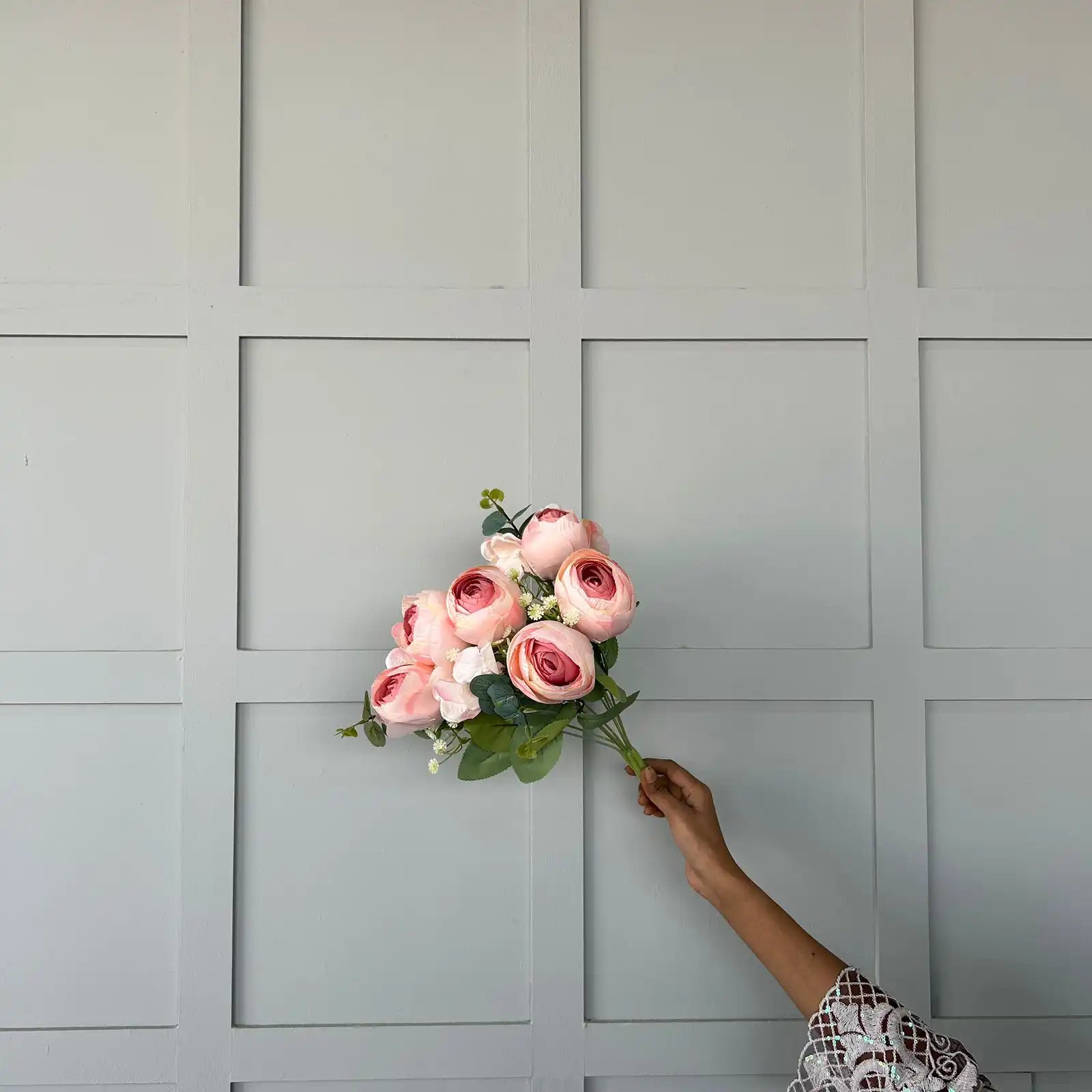 Artificial Flowers & Plants