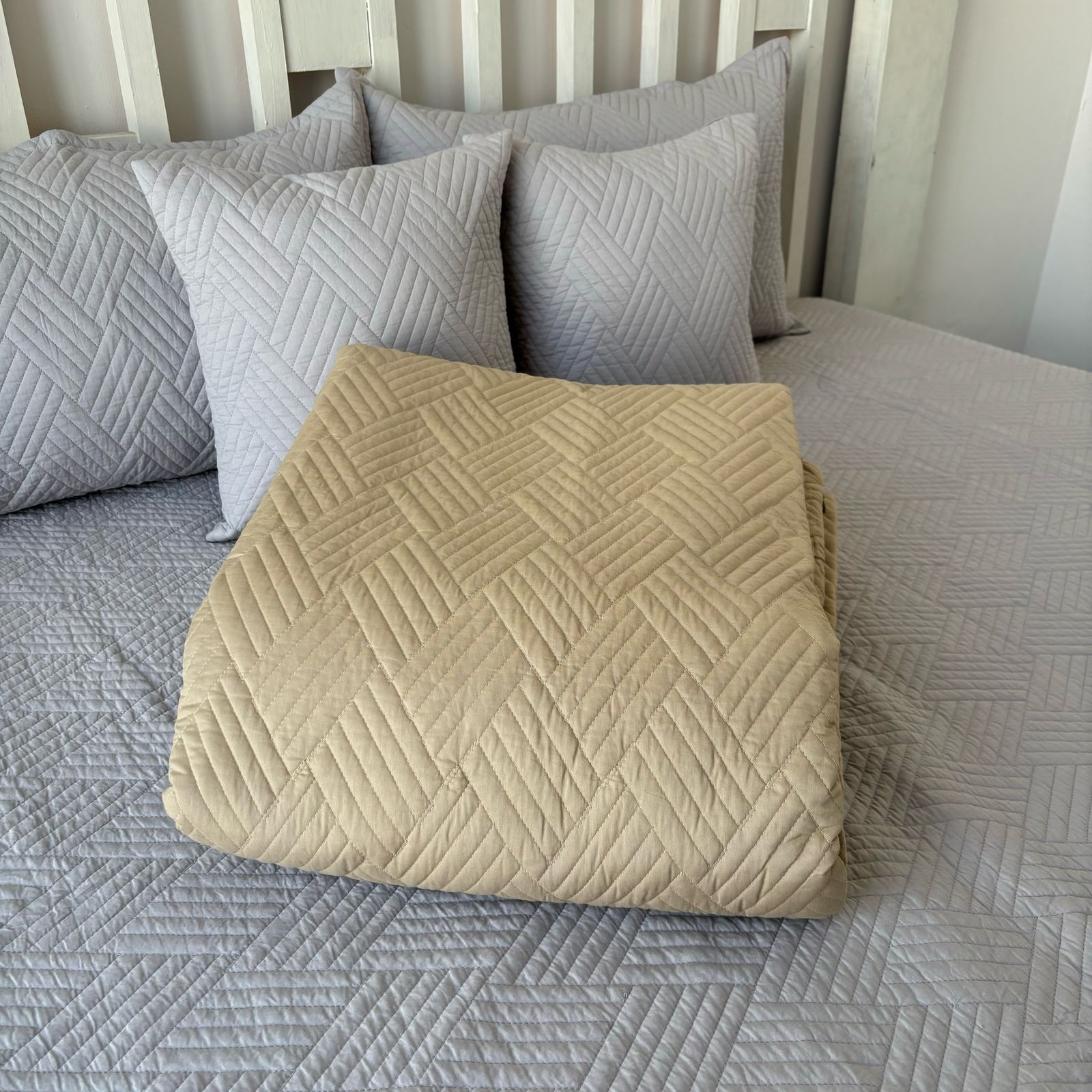 Quilted Premium Bedcover 254cm x 274cm (100" x 108")