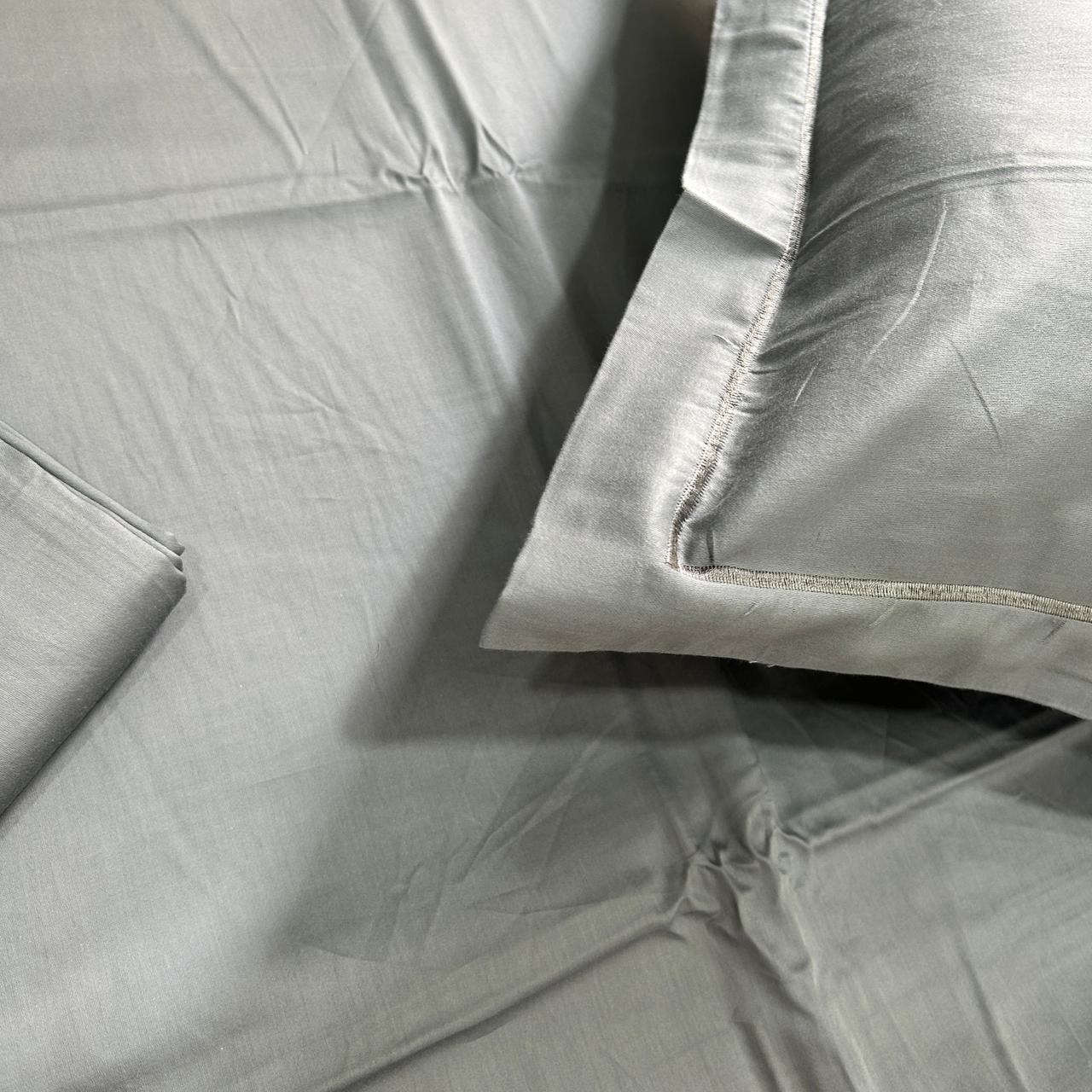 Plain Cotton King Size Bedsheet with size of Cotton