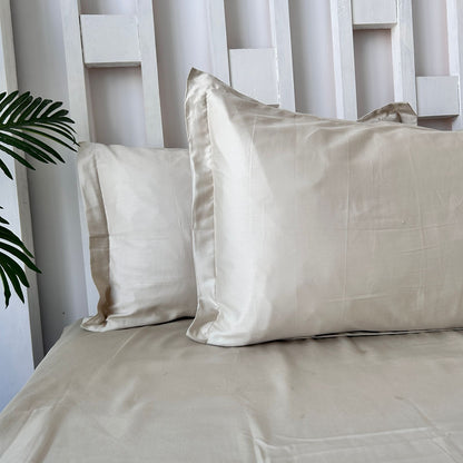 Cotton Plain Plain Bedsheet, Size:274cm x 274cm (108" x 108")