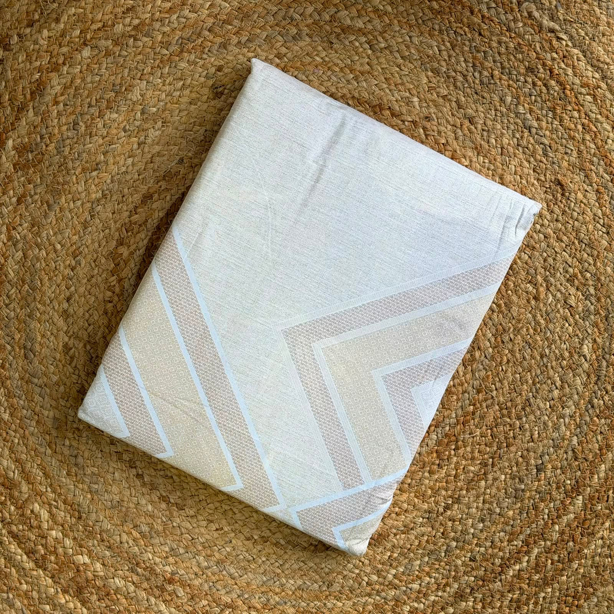 Printed Reversible Bedsheet
