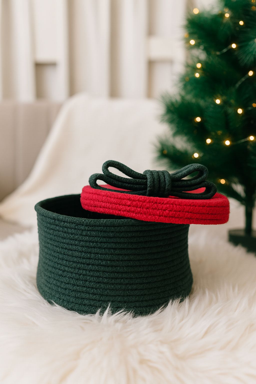 Christmas Themed Cotton  Rope Basket, Size:15cm x 25cm (6" x 10")