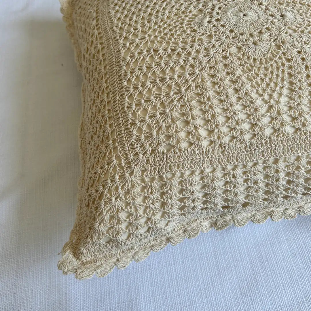 Knit Knot - Premium Cushion Cover