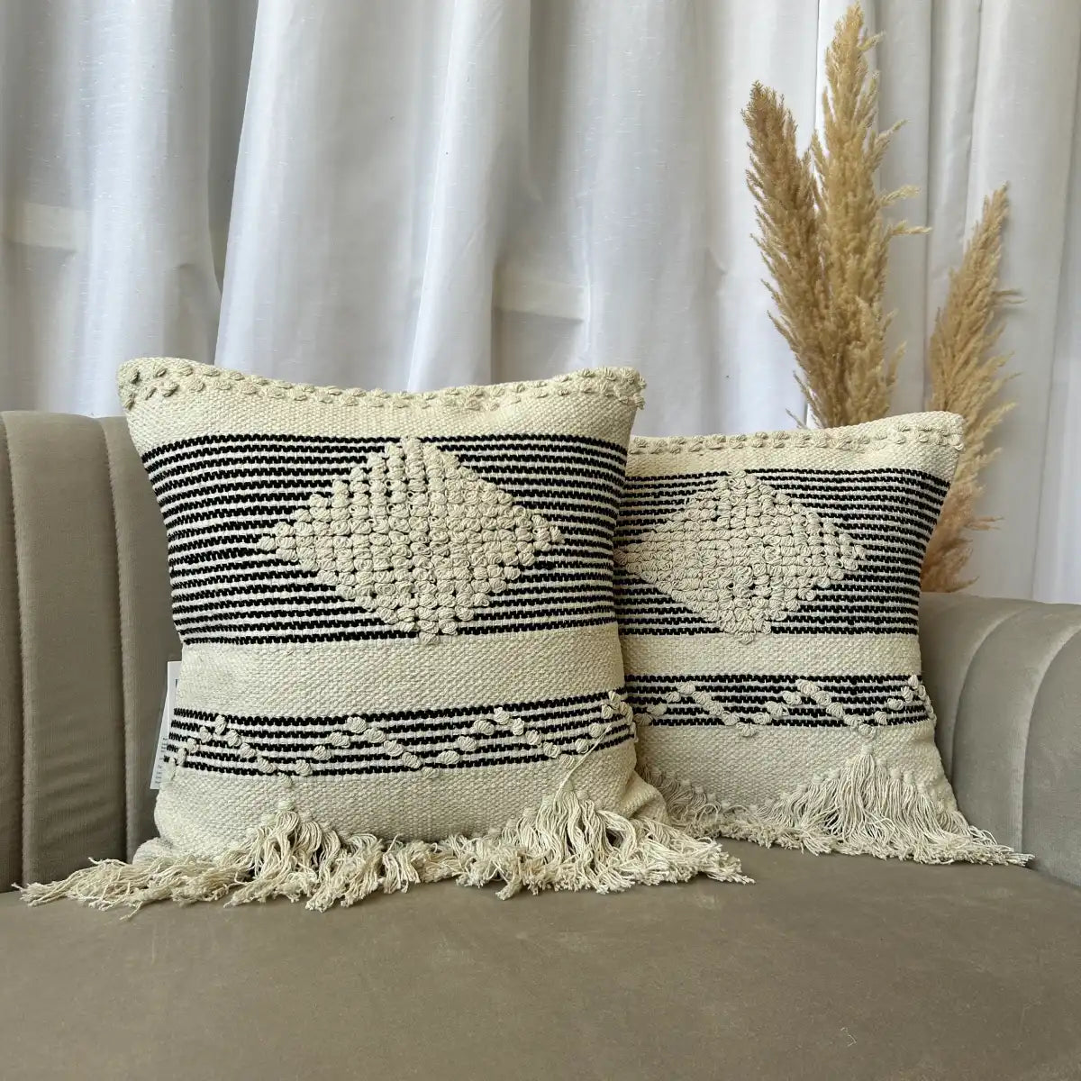 Our Premium 40x40cm Cotton Cushion Cover – Unique Bohemian Style for Chic Home Decor!