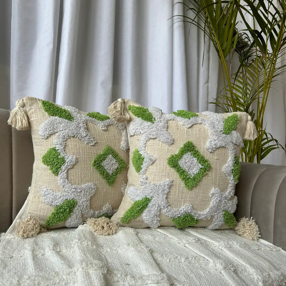 White willow garden - Premium Cushion Cover