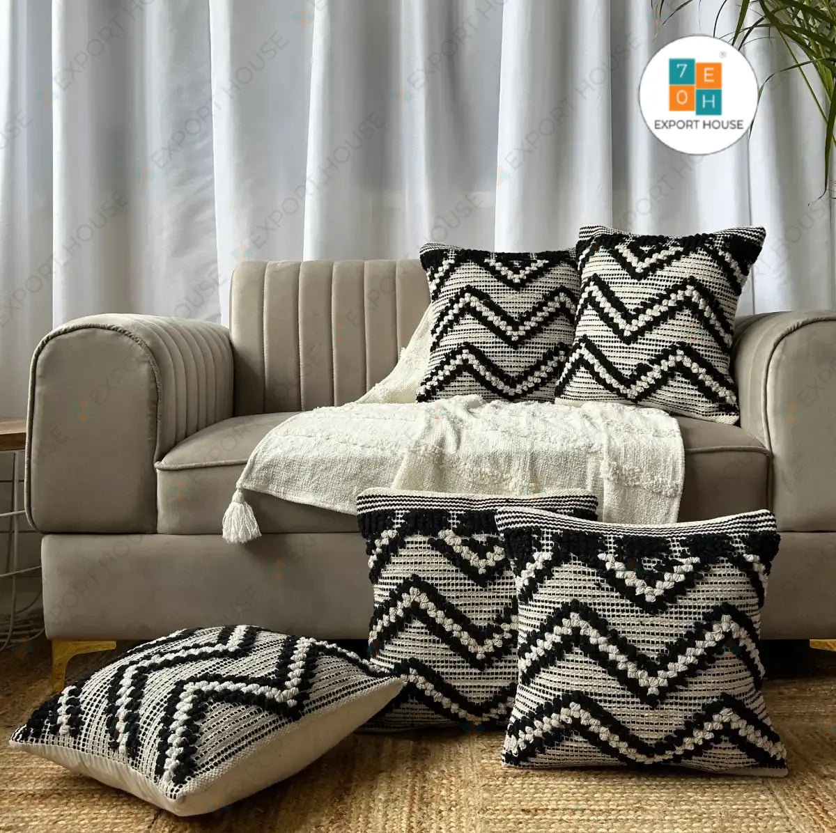 Zig Zag Monochrome - Premium Cushion Cover