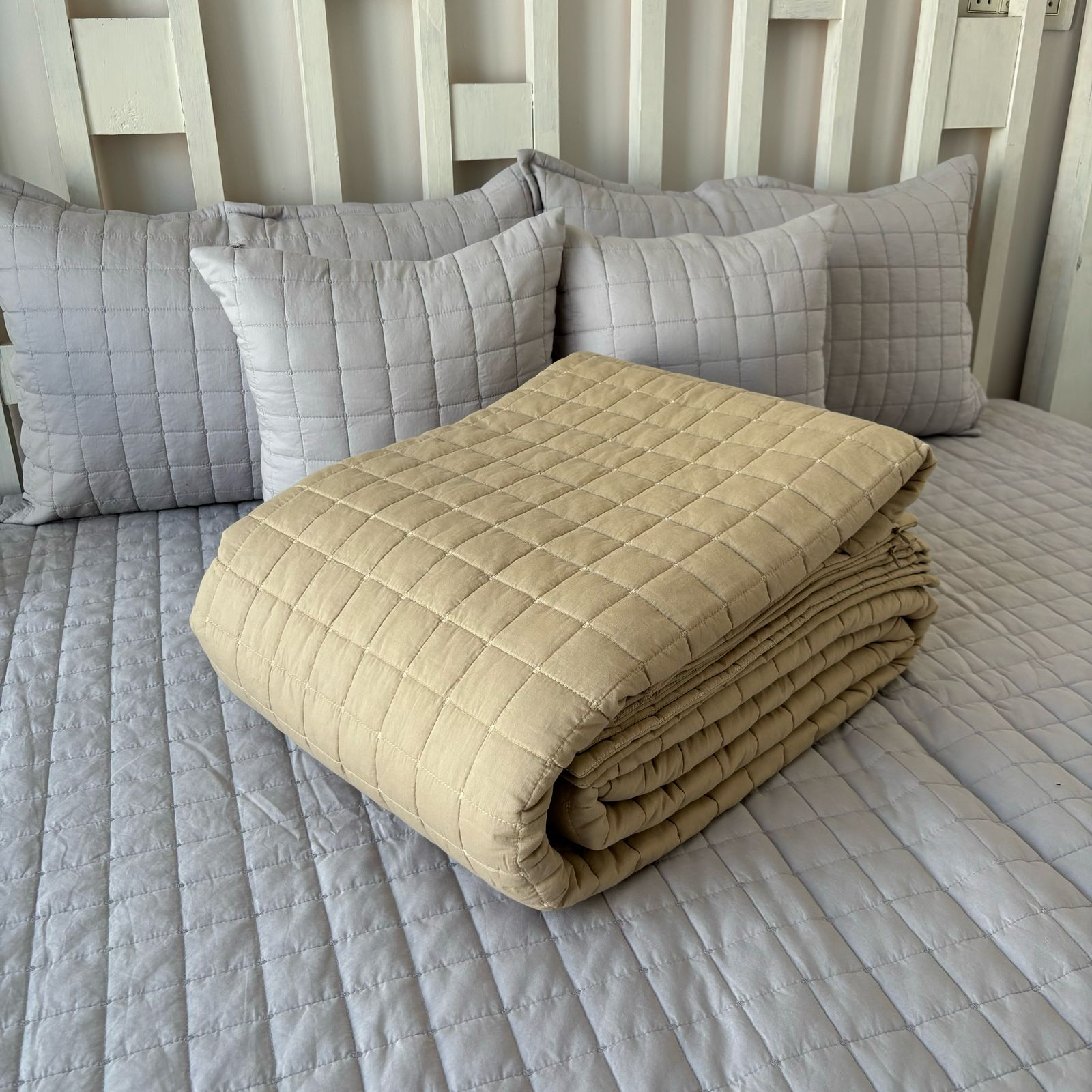 Quilted Premium Bedcover 254cm x 274cm (100" x 108")