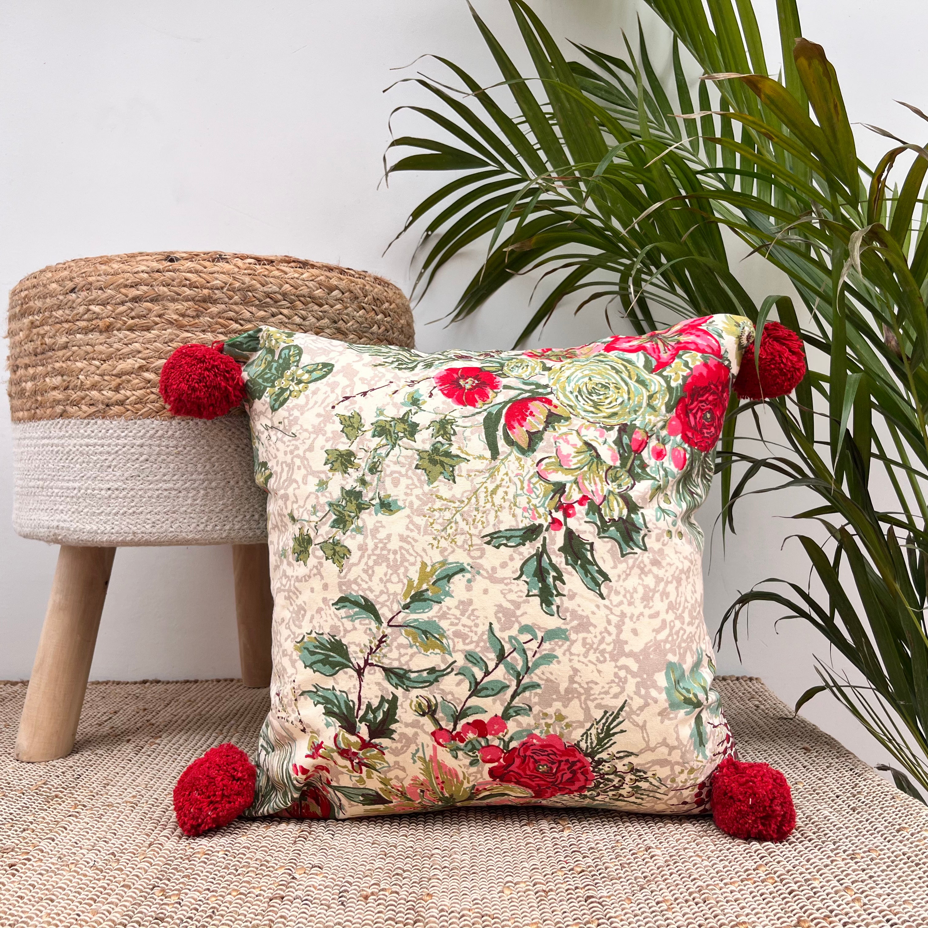 Printed Cushion Covers With Tassels 16x16