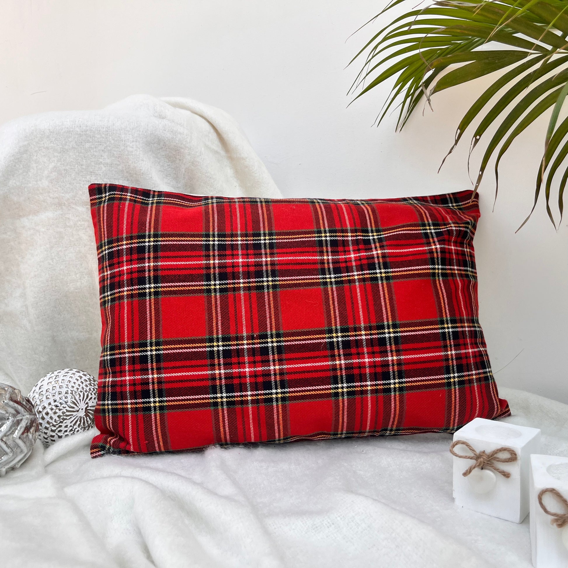 Christmas Themed Cotton Printed Cushion Cover, Size:35cm X 50cm (14" X 20")