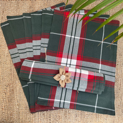 Christmas Table Runner in just Rs. 1000.00, (Christmas Table Mat with Runner by Export House )