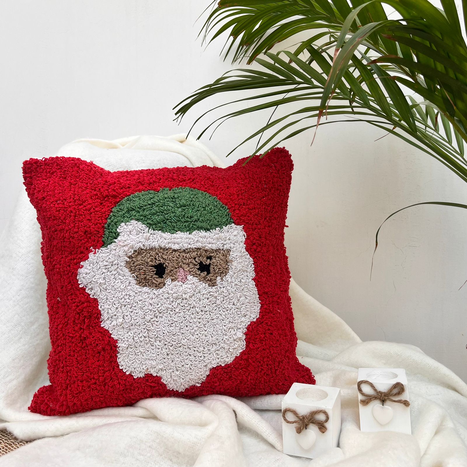 Christmas Cushion Cover with size of 40cm X 40cm (16" X 16") Export House