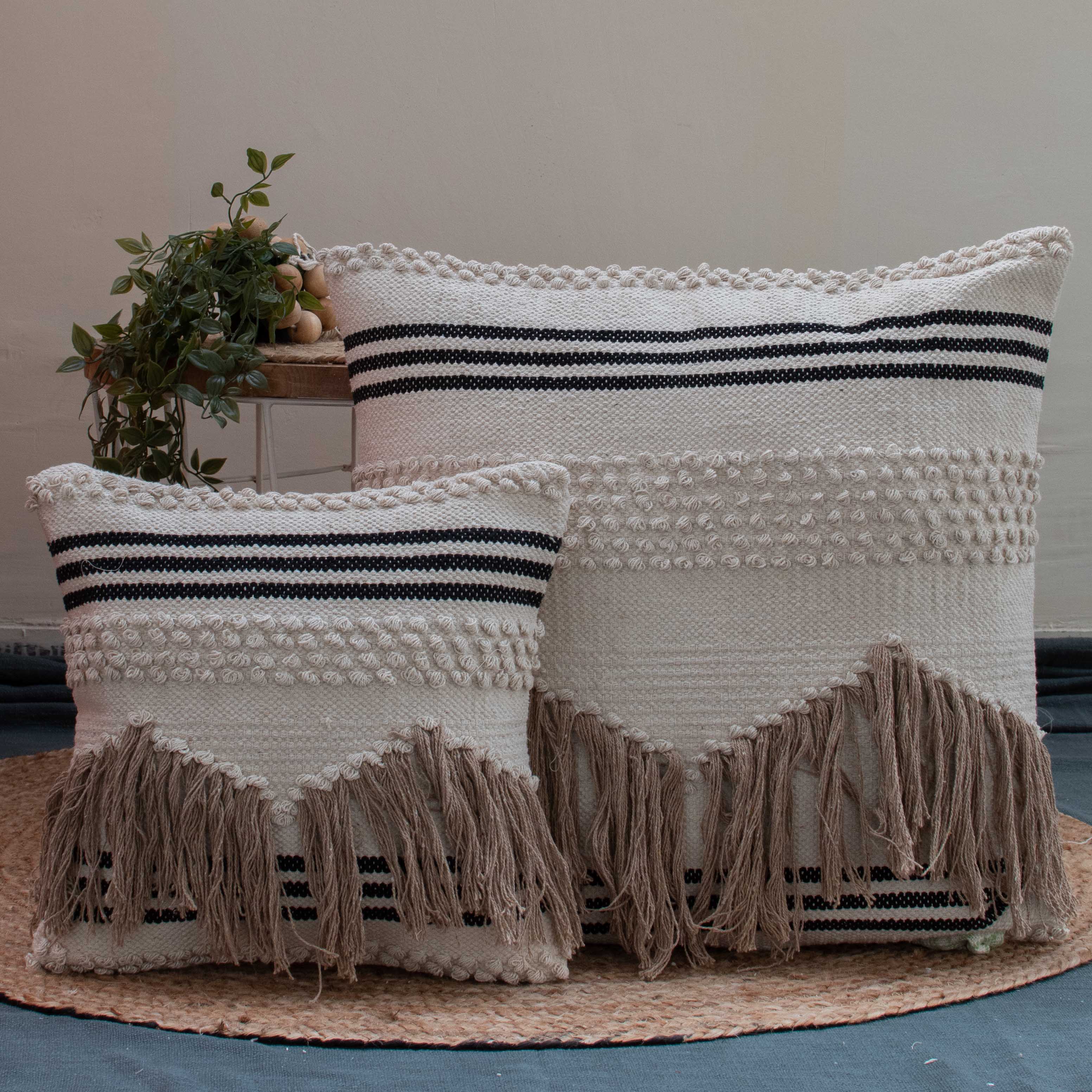 Premium 40x40cm Cotton Cushion Cover – Your Décor with Bohemian Style!