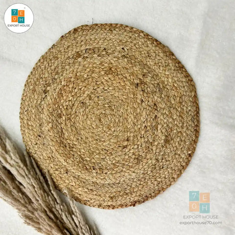 Add a Touch of Luxury: Hand-Woven 36-Inch Round Jute Rug for Your Living Room